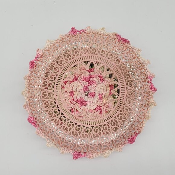 Handmade Kitschy Wall Hanging Crochet Flower Aluminum Bowl Pink Plastic Doily VT - Picture 4 of 8